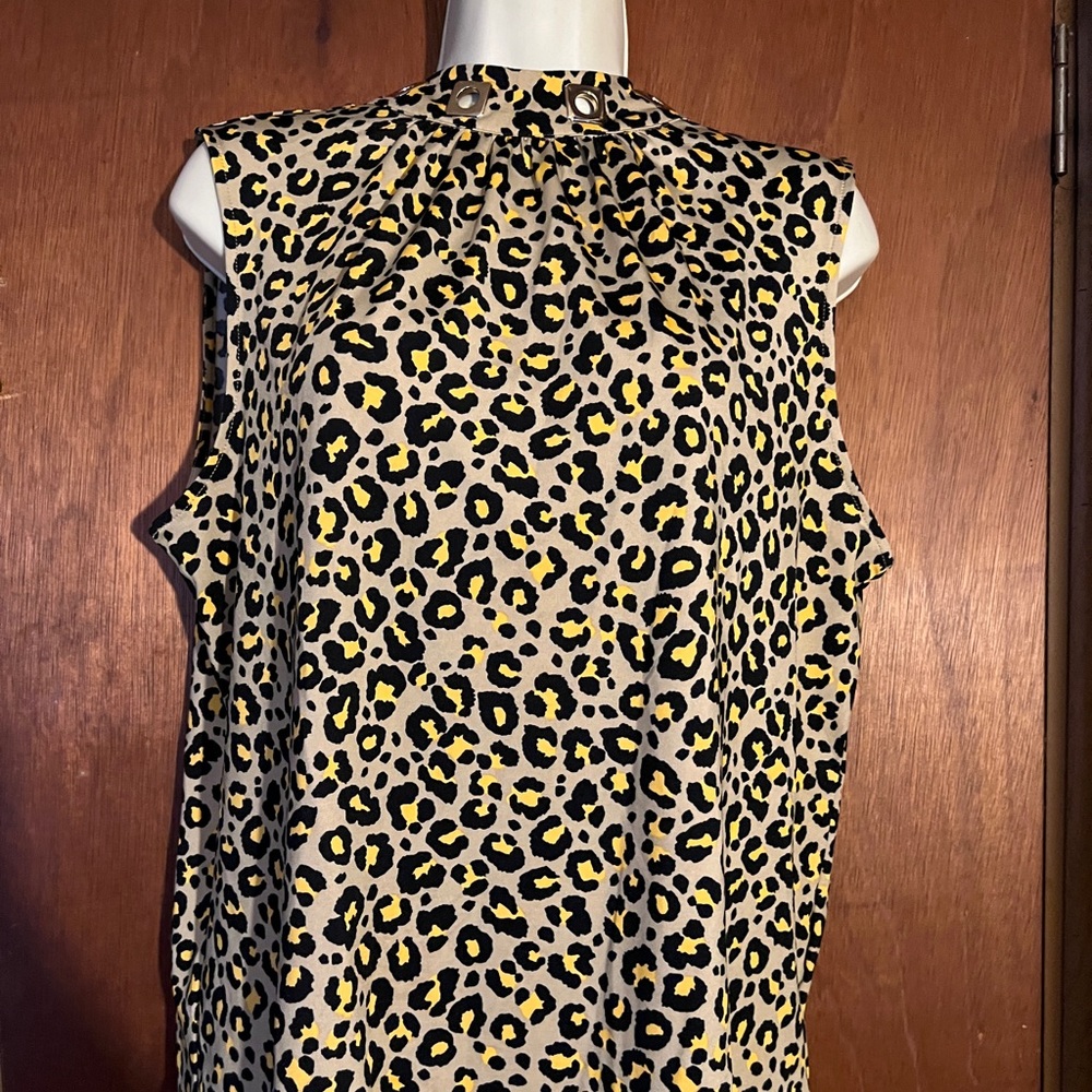 Nanette  Lepore leopard sleeveless top Medium